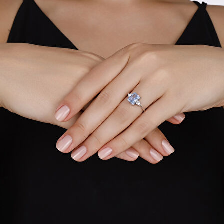 0.12 Karat Violet Taşlı Pırlanta Yüzük