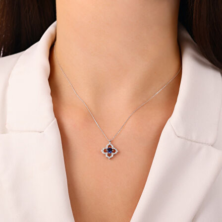 0.10 Karat Safir Taşlı Pırlanta Kolye