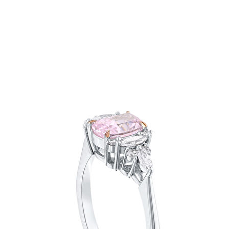 0.36 Karat Violet Taşlı Pırlanta Yüzük