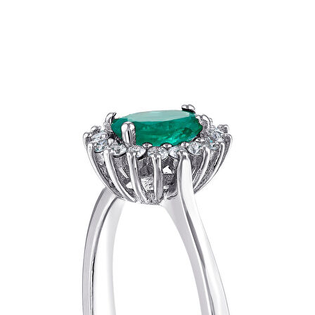 0.09 Karat Zümrüt Taşlı Pırlanta Yüzük