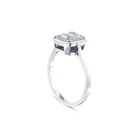 0.15 Karat Pırlanta Baget Taşlı Yüzük