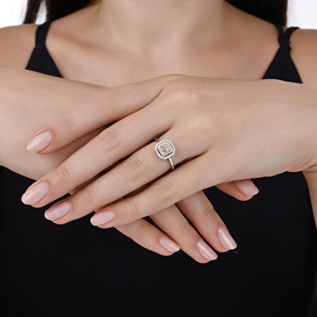 0.39 Karat Pırlanta Fantezi Yüzük