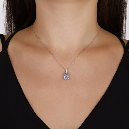 0.13 Karat Violet Taşlı Pırlanta Kolye