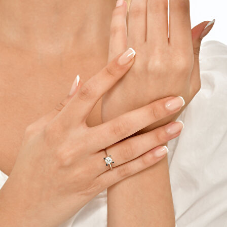 0.40 Karat Pırlanta Tektaş Yüzük