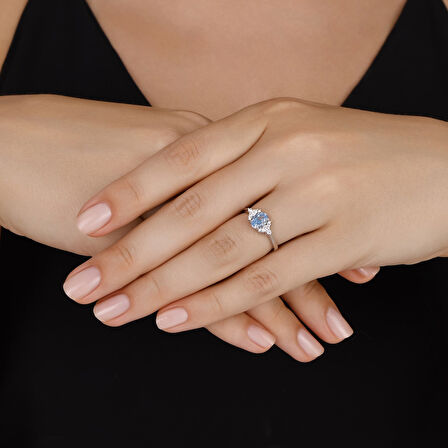 0.22 Karat Violet Taşlı Pırlanta Yüzük