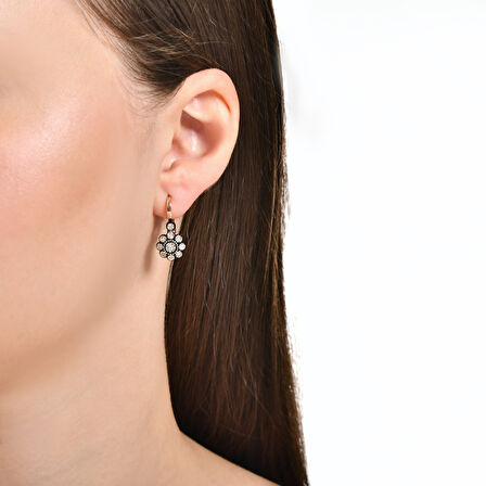 0.07 Karat Gül Elmas Küpe