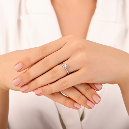 0.50 Karat Pırlanta Tektaş Yüzük