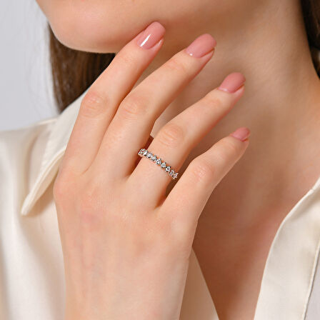 0.50 Karat Pırlanta Yarım Tur Yüzük