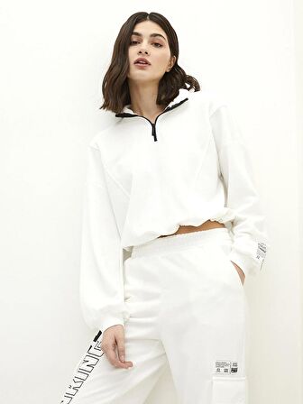 Dik Yaka Yazı Baskılı Uzun Kollu Kadın Sweatshirt