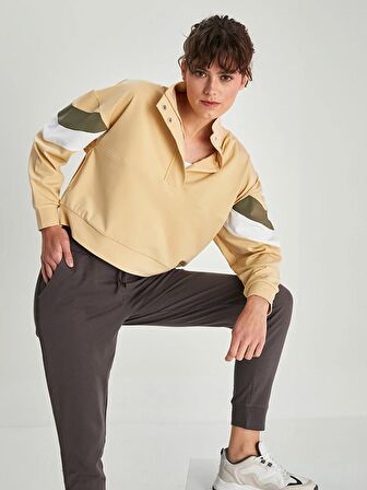Dik Yaka Düz Uzun Kollu Kadın Sweatshirt