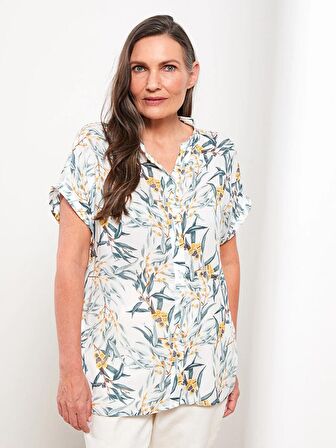 Kaçık Yaka Çiçekli Kısa Kollu Kadın Gömlek