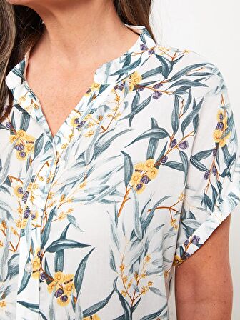 Kaçık Yaka Çiçekli Kısa Kollu Kadın Gömlek