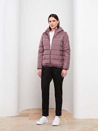 Kadın Kapüşonlu Düz Şişme Mont