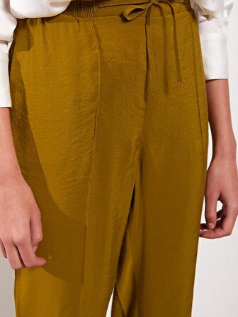 Kadın Beli Lastikli Düz Pantolon