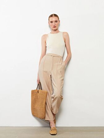Kadın Beli Lastikli Standart Fit Düz Pantolon