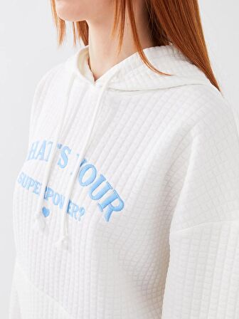 Kapüşonlu Nakışlı Uzun Kollu Kadın Sweatshirt