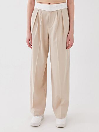 Standart Fit Geniş Paça Kadın Pantolon