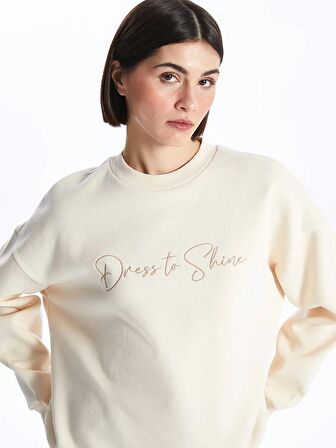 Bisiklet Yaka Nakışlı Uzun Kollu Oversize Kadın Sweatshirt