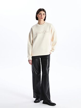 Bisiklet Yaka Nakışlı Uzun Kollu Oversize Kadın Sweatshirt