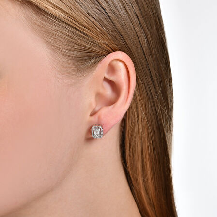 0.47 Karat Baget Pırlanta Küpe