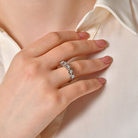 0.05 Karat Pırlanta Beştaş Yüzük