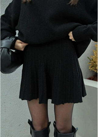 DGN'S BORDO-SİYAH-ANTRASİT PİLİSELİ  KADIN ETEKLİ TRİKO TAKIM OVERSİZE 