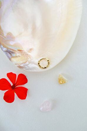 Sıralı Kalpler Halka Piercing – Helix, Kıkırdak ve Kulak Lobu