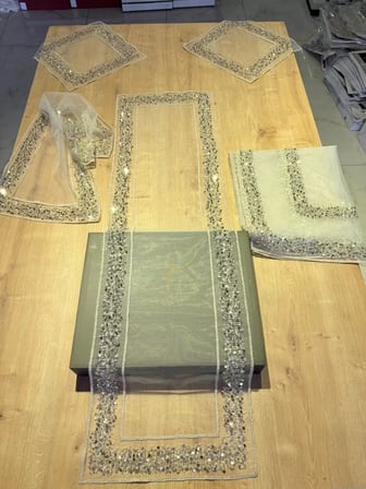 Salon Takımı Çeyizlik Hayal Tül Runner Set 5 Parça Hayal Tül Ranır Masa Sehpa Konsol Örtüsü Emona