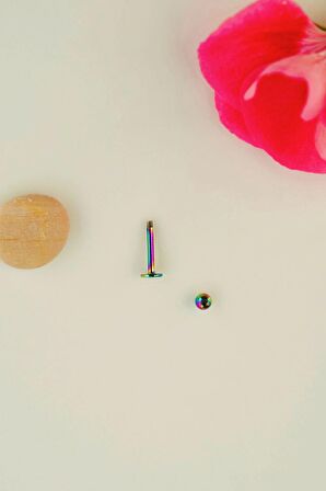 8 mm Hologram Çelik Piercing Arkası Düz Ucu Toplu Burun Dil Kulak