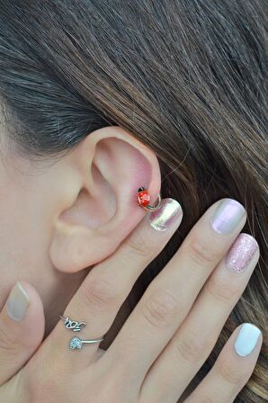 Uğur Böceği Halka Piercing Helix Kıkırdak
