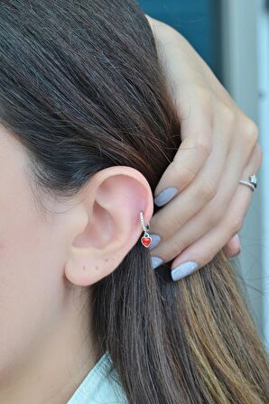 Gümüş Rengi Kırmızı Kalp Sallantılı Kıkırdak Küpe Piercing