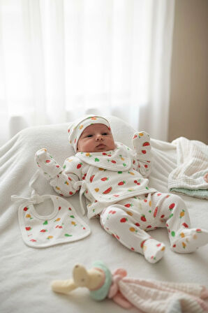 SaraKids Kız Bebek Yeni doğan 7’li Set Beyaz Meyve Desenli