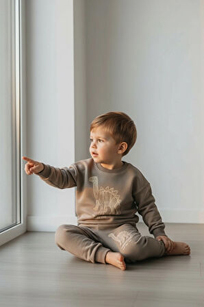 Sarakids 1 Yaş Erkek Bebek Takım – Bej Üst & Alt – Dinazor Baskılı