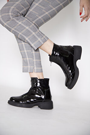 217651115-1 ZENNE Kadın Bot Siyah Rugan Deri