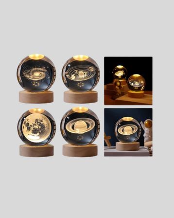 Satürn Desenli Kristal Küre LED Gece Lambası Ahşap Standlı