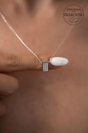 Swarovski Taşlı Dikdörtgen Model Gümüş Zirconia Kolye