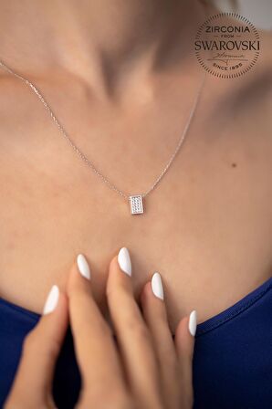Swarovski Taşlı Dikdörtgen Model Gümüş Zirconia Kolye