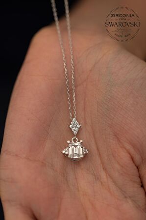 Swarovski Taşlı Baget Model Gümüş Zirconia Kolye