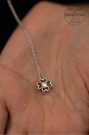 Swarovski Taşlı Yonca Model Gümüş Zirconia Kolye