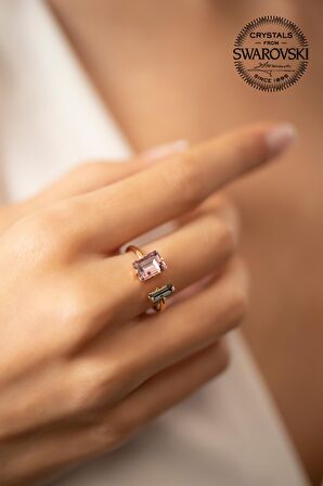Swarovski Taşlı Baget Model Rose Kaplama Gümüş Crystal Yüzük