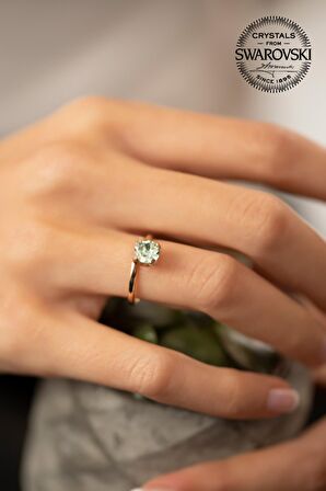 Swarovski Taşlı Tektaş Model Rose Kaplama Gümüş Crystal Yüzük