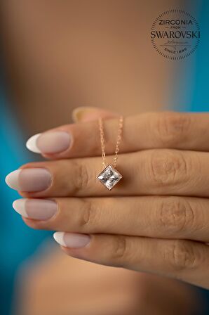 Swarovski Taşlı Kare Model Rose Kaplama Gümüş Zirconia Kolye