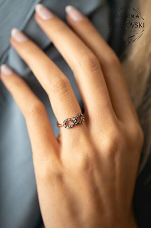 Swarovski Taşlı Sonsuzluk Model Rose Kaplama Gümüş Zirconia Yüzük