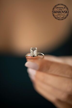 Swarovski Taşlı Baget Model Gümüş Crystal Yüzük
