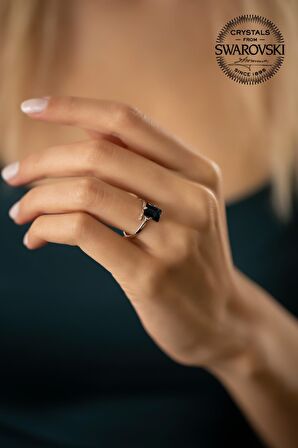Swarovski Taşlı Baget Model Gümüş Crystal Yüzük