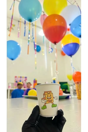 Süngerbob Doğumgünü Etkinlik Parti temalı Tek kullanımlık 7 Oz 50 Adet Karton Bardak