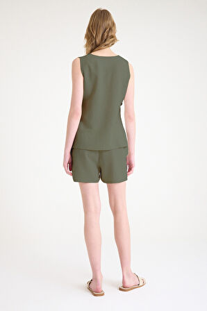 Keten Yazlık Dekolteli Kolsuz Bluz Şort Haki İkili Takım