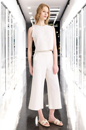 Yazlık Sırt Detaylı Kolsuz Rahat Keten Takım