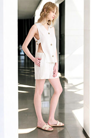 Yazlık Kolsuz Şortlu Keten Takım