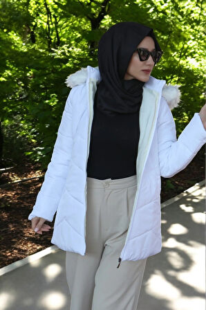 Kışlık Kürklü Su Geçirmez Kapüşonlu Şık Kadın Şişme Mont